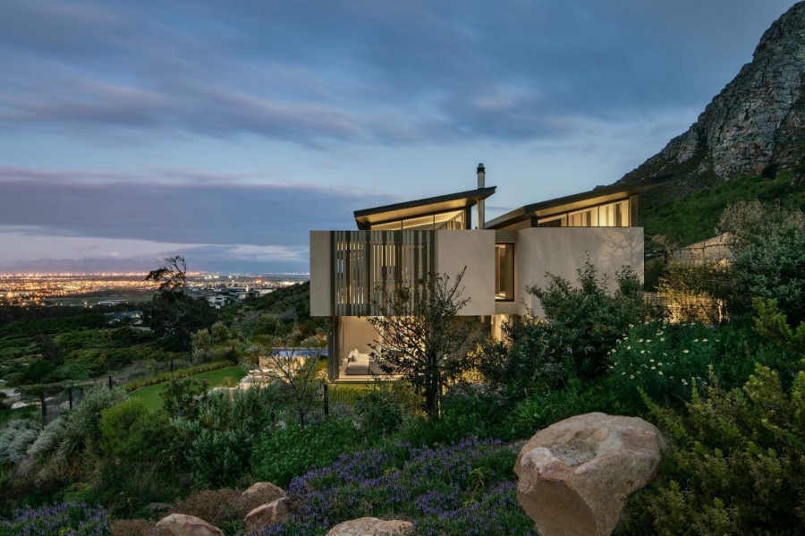 4 Bedroom Property for Sale in Stonehurst Mountain Estate Western Cape